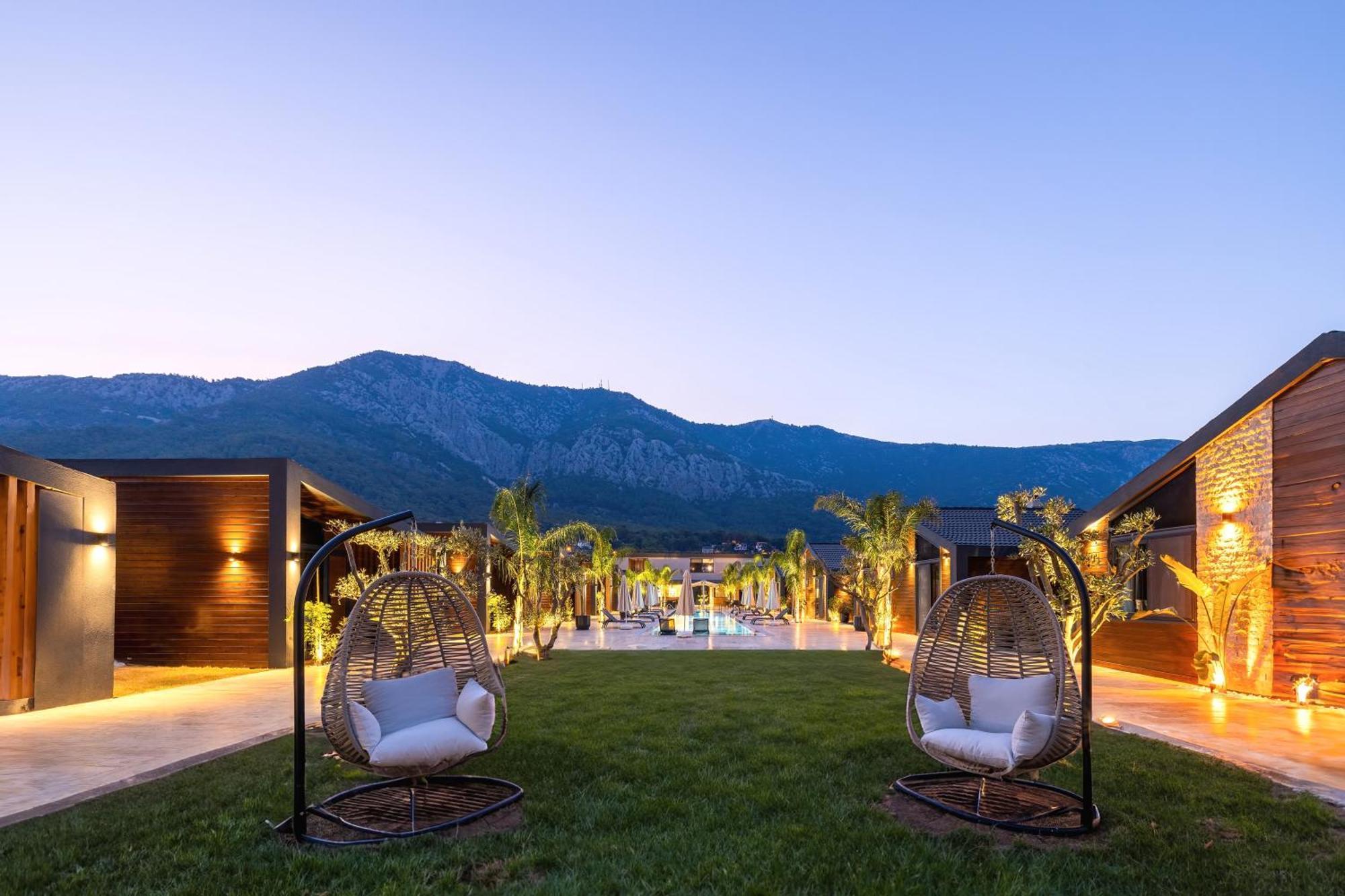 Rota Kilidonia Karaoez Suites&Villas Екстериор снимка