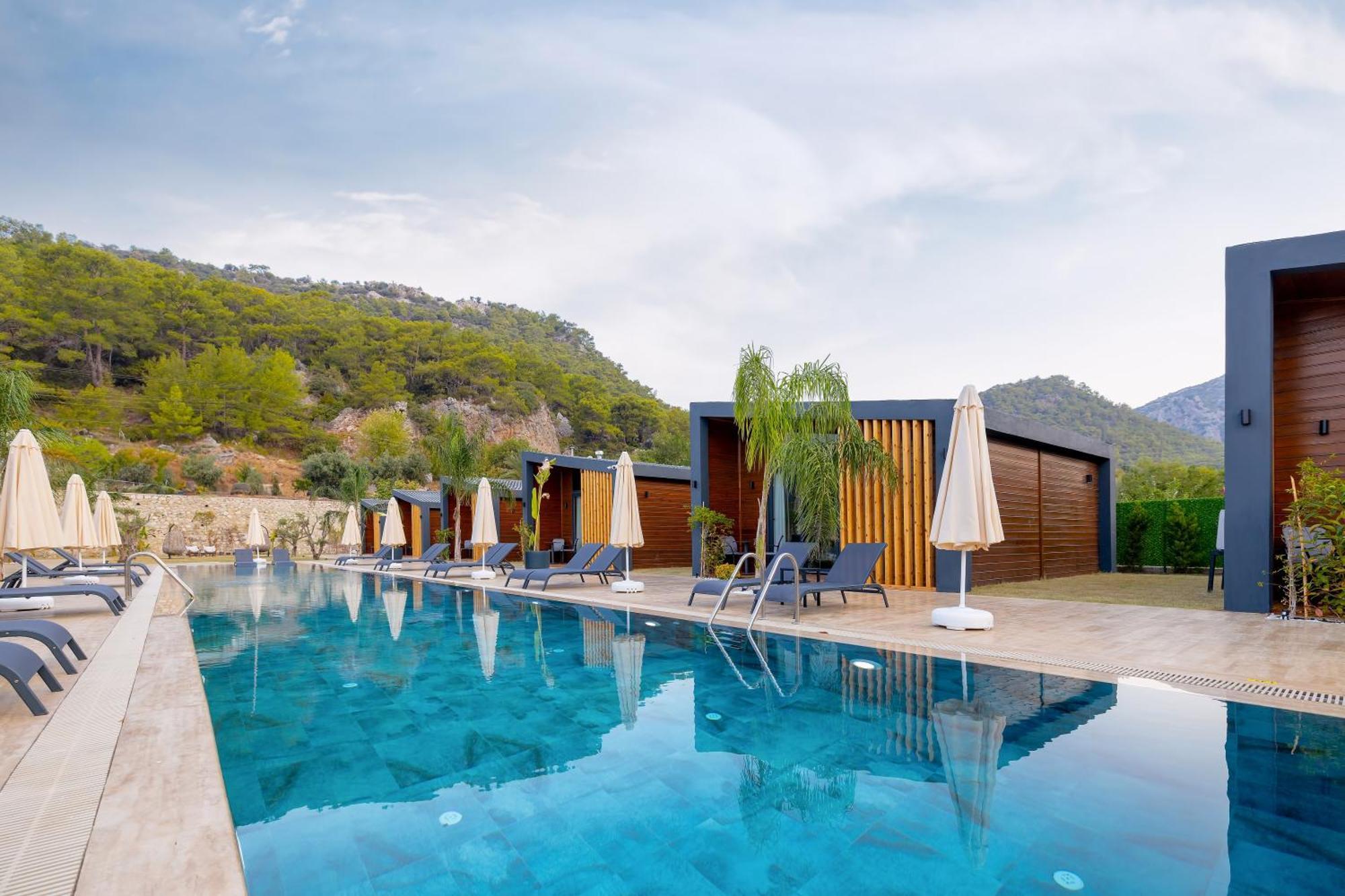 Rota Kilidonia Karaoez Suites&Villas Екстериор снимка